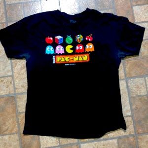 Vintage PAC-MAN X RUBIKS shirt